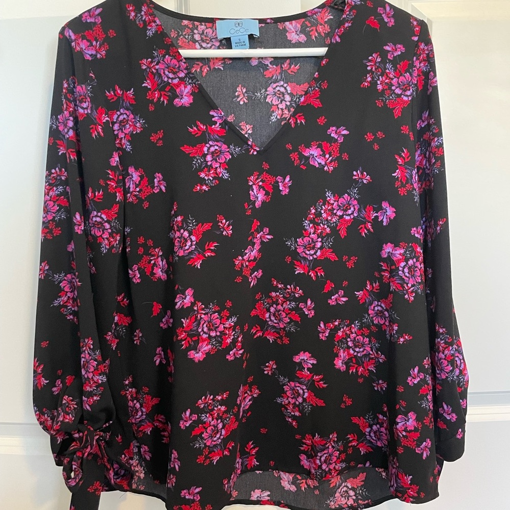 Cece Tie Sleeve Blouse